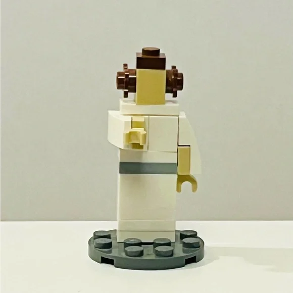 14 Lego Building Sets - Picture 6 of 10